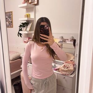 Amazon Light Pink Long Sleeve Women's Top